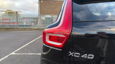 Volvo Xc40 2.0 T4 Momentum Pro 5dr AWD Geartronic Petrol Estate